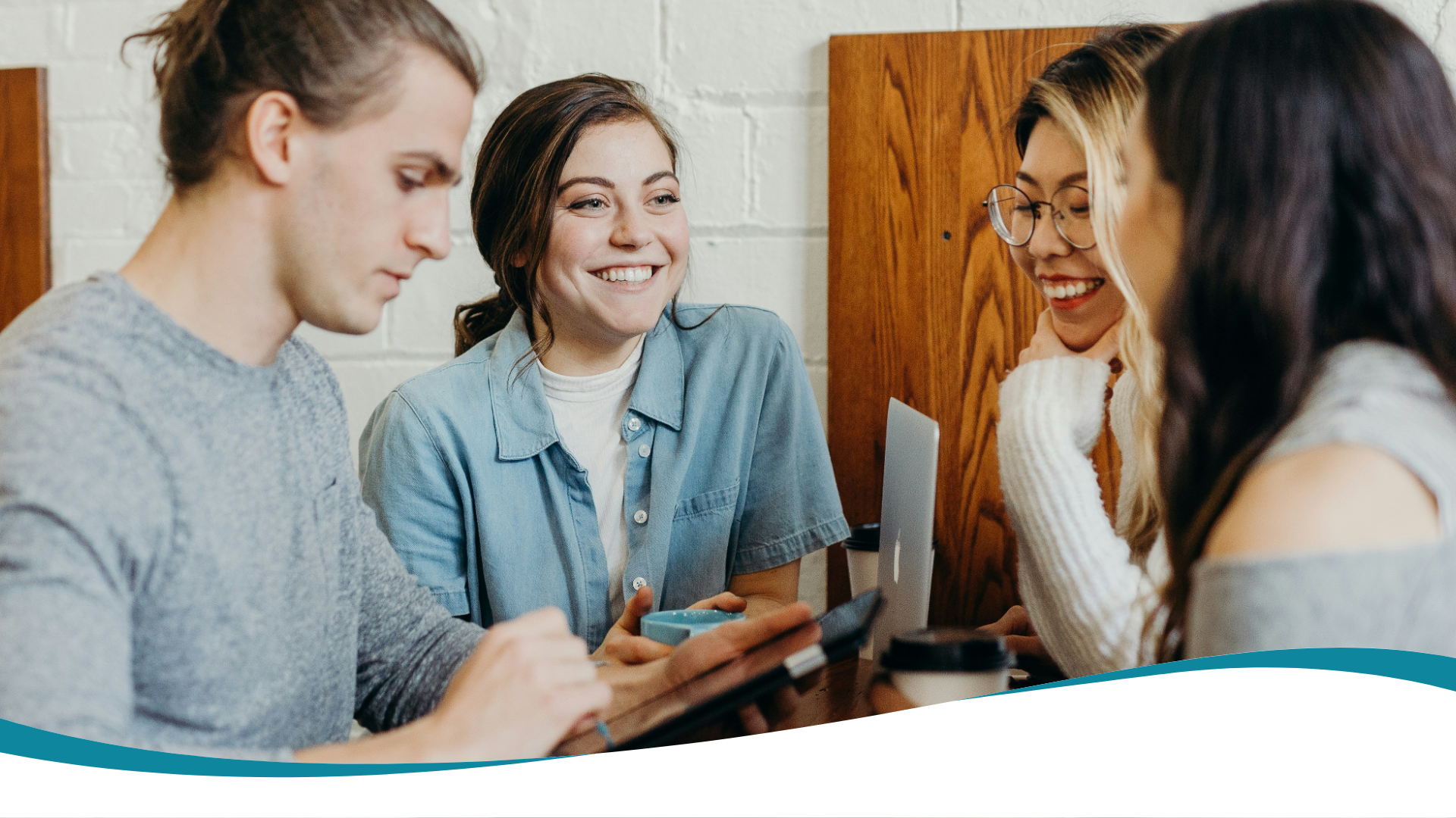 Hogyan változtat a közösség egyéni vállalkozóból támogatott vállalkozóvá